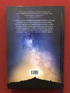Livro - A Longa Viagem A Um Pequeno Planeta Hostil - Semin - comprar online