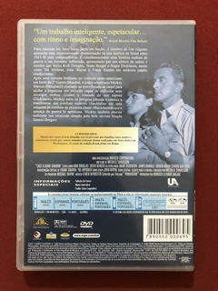 DVD - À Sombra De Um Gigante - Kirk Douglas - Senta Berger - comprar online