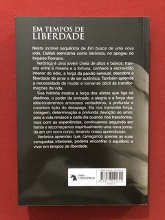 Livro - Em Tempos De Liberdade - Ana Cristina V. - Seminovo - comprar online