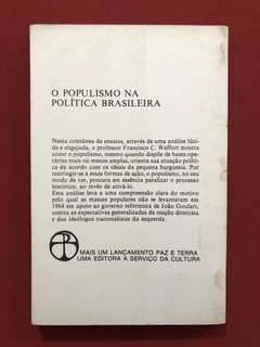 Livro - O Populismo Na Política Brasileira - F. Weffort - comprar online