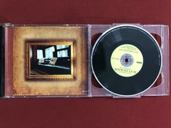 CD + DVD- Alan Jackson - Like Red On A Rose - Import - Semin - Sebo Mosaico - Livros, DVD's, CD's, LP's, Gibis e HQ's