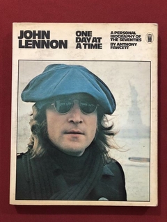 Livro - John Lennon - One Day At A Time - A Personal Biography