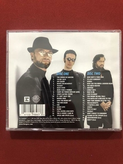 CD Duplo - Bee Gees - The Ultimate - Importado - Seminovo - Sebo Mosaico - Livros, DVD's, CD's, LP's, Gibis e HQ's
