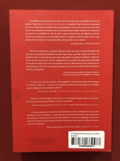 Livro - Formando Mais Que Um Professor - Seminovo - comprar online