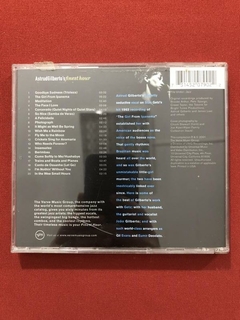 CD - Astrud Gilberto's Finest Hour - Importado - Seminovo - comprar online