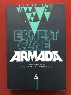 Livro - Armada - Ernest Cline - Editora LeYa - Seminovo