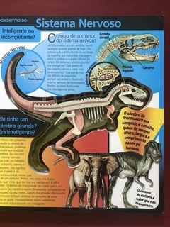Livro - Por Dentro De Um Tiranossauro Rex - Dennis Schatz - loja online