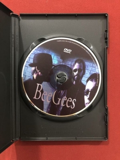 DVD - Bee Gees - Keppel Road - A Vida E A Música Do Grupo na internet