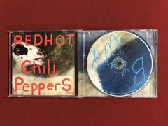 CD - Red Hot Chili Peppers - By The Way - Importado na internet
