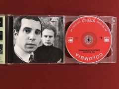 CD Duplo- Simon & Garfunkel - The Essential - Import - Semin - Sebo Mosaico - Livros, DVD's, CD's, LP's, Gibis e HQ's