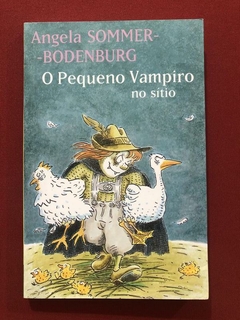 Livro - O Pequeno Vampiro - Angela Sommer-Bodenburg - Seminovo