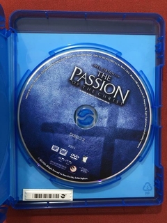 Blu-ray Duplo - A Paixão De Cristo - Mel Gibson - Seminovo - Sebo Mosaico - Livros, DVD's, CD's, LP's, Gibis e HQ's