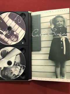 CD - Box Carly Simon - Clouds In My Coffee - 3 CDs - Sebo Mosaico - Livros, DVD's, CD's, LP's, Gibis e HQ's