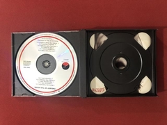 CD Duplo - The Doors - The Best Of - Importado - Seminovo - Sebo Mosaico - Livros, DVD's, CD's, LP's, Gibis e HQ's