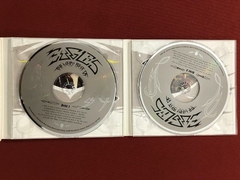 CD Duplo - Eagles - The Very Best Of - Importado - Seminovo - Sebo Mosaico - Livros, DVD's, CD's, LP's, Gibis e HQ's