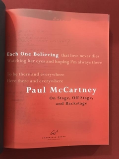 Livro - Each One Believing: Paul McCartney On Stage na internet