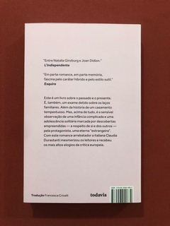 Livro - A Estrangeira - Claudia Durastanti - Todavia - Seminovo - comprar online