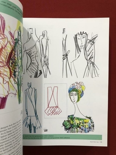Livro- The Sourcebook Of Contemporary Fashion Design - Semin - loja online