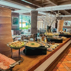 Las Vasijas Restaurante - Sheraton Pilar Hotel & Convention Center