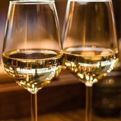 Vinho Almadén Branco Suave Ugni Blanc Vinícola Miolo 750ml - comprar online