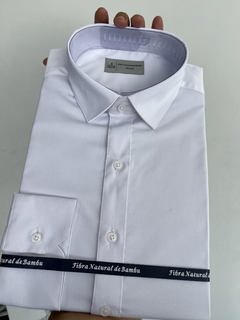 Camisa Social Slim Fit Branca Fibra de Bambu - Manga Longa na internet