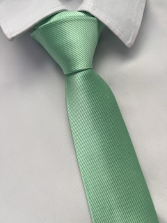 Gravata Semi Slim Verde Menta - Comprar em DF Gravatas