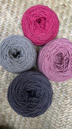 Hilo de lana mexicana colores - Taller Textil Dos Coyotes