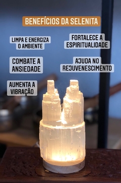 Luminária Torre de Selenita Dupla USB - 13cm - comprar online