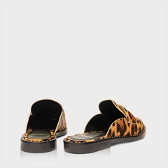 MULE FLAT REBITES PELO ANIMAL PRINT LEOPARD CARRANO 214029 na internet