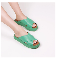 FLATFORM CELINE TAMANCO TIRAS EM X GREEN PEACE EM COURO ORCADE 027104 - comprar online