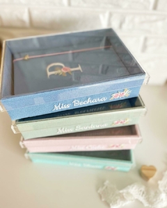 Kit Caixa com Caderno Rose na internet