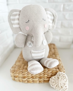 Elefante Chocalho Tricot Cinza Claro - Love Craft 