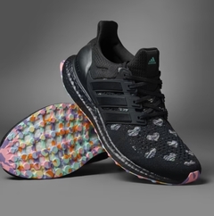 ADIDAS ULTRABOOST VALENTINE’S DAY - loja online