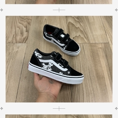 VANS OLD SKOOL DISNEY na internet