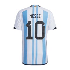 Camiseta Selección Argentina Titular Authentic 2023 Tres Estrellas + #10 Messi + Parche de Campeón - Adulto en internet