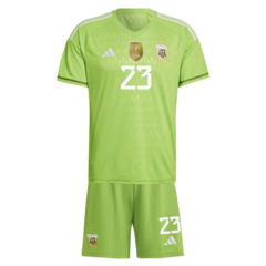 Kit Arquero Selección Argentina Adidas 3 Estrellas 2022 + Parche Campeón del Mundo + #23 E. Martínez - Infantil - comprar online