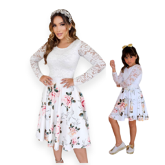 Kit Vestido Mãe e Filha Maya Branco floral
