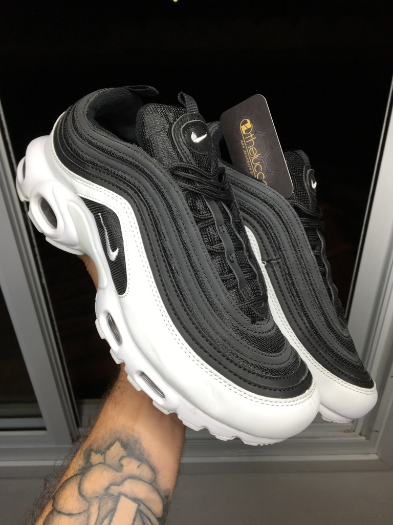 Nike sales outlet 97