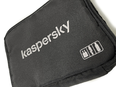 Case de Acessórios Kaspersky com HUB USB-C na internet