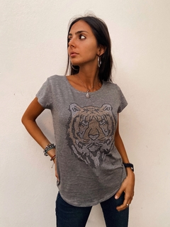 Remera Modal Tigre Con Tachas Art 3060 - comprar online