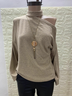 Sweater Lanilla Risky con Detalle De Un Hombro Descubierto Art 9347 - tienda online
