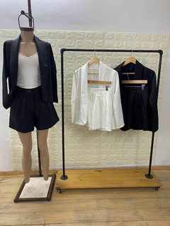 Imagen de Conjunto Sastrero de blazer y short con bolsillos. Art:9652