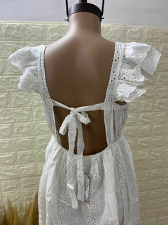 Vestido de Brodery con voladitos corte en la cintura. Art: 7105 en internet