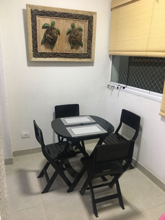 Conjunto 1 Mesa 4 Cadeira Dobrável Plástico Bar Varanda Açaí na internet