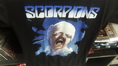 Remera Scorpions - Blackout