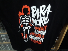 Remera Paramore - I'Ve Got A Skeleton In Me M