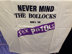 Remera Sex pistols Never Mind The Blocks - L