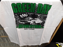 Remera Green Day Revolution Radio - L