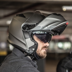 Capacete X11 Turner Solides Escamoteável Óculos Interno Fume - Zum Acessórios para Motociclistas