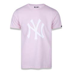 CAMISETA BASICO ESSENTIALS TRI NEW YORK YANKEES ROSA | MBI20TSH065/MBPERTSH012